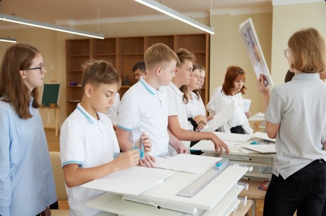 Лицей готовит учеников к поступлению на естественно-научные факультеты лучших российских вузов.