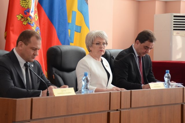 Депутаты городского Совета приняли решения по 24 вопросам повестки.
