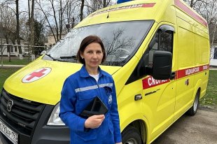 Фельдшер Елена Самойлова.