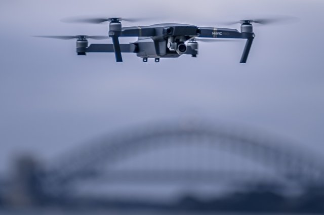 В  перспективе дроны (и летающие, и наземные) будут востребованы и в гражданской жизни.