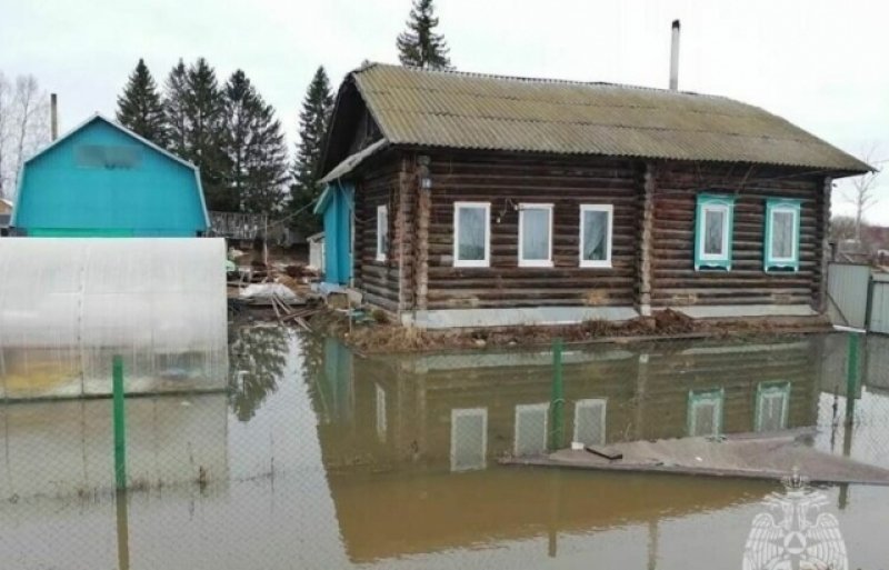 К домам в Нижегородской области подступила вода. 