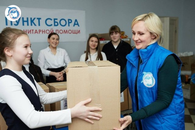 С начала СВО югорчане доставили мирному населению Донбасса и российским воинам 890 тонн гуманитарной помощи. 