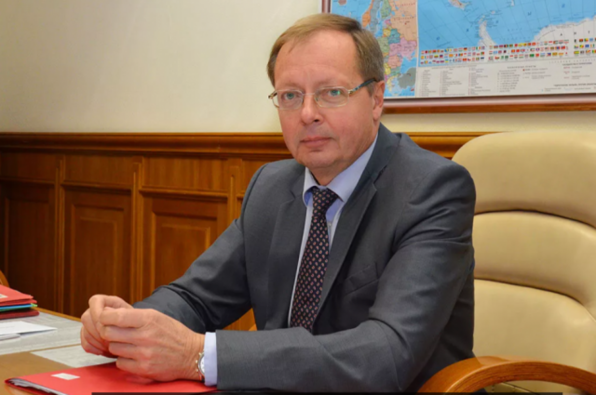 Посол РФ в Лондоне заявил, что не ждет приглашения на коронацию Карла III