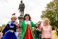 Таганрог был основан Петром Первым в 1698 году.