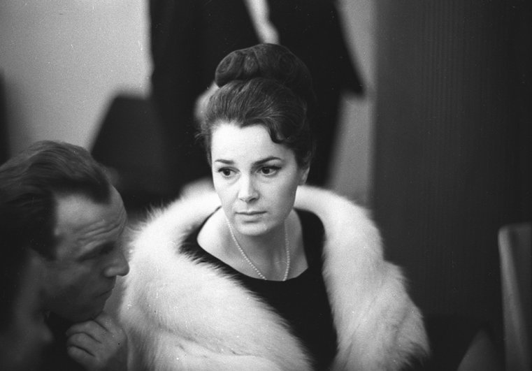Актриса Элина Быстрицкая. 1965 год.