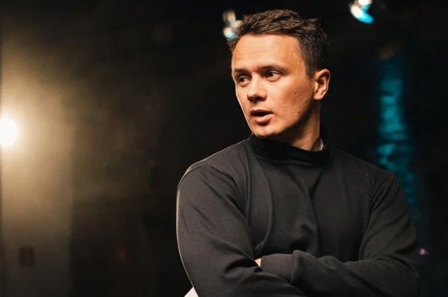 Илья Соболев станет соведущим Павла Воли в его новом шоу на ТНТ.