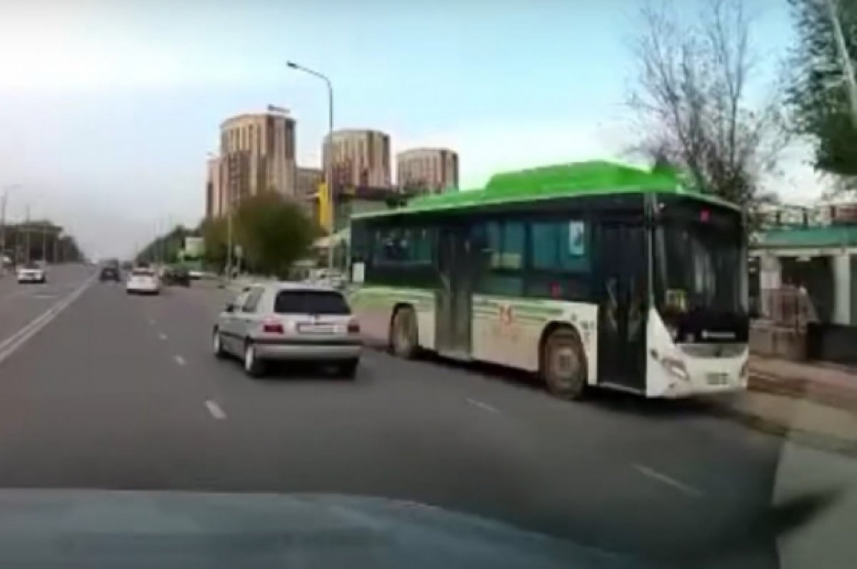 4 человека погибли после наезда автобуса без водителя в Шымкенте