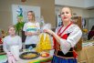 каждый желающий смог приобрести национальный литовский торт «Шакотис», который изготавливает единственная в Красноярске мастерица Елена Ющенко.