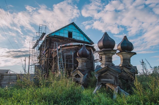 Деревянный храм в Новоалександровке был возведён в 1909 году.