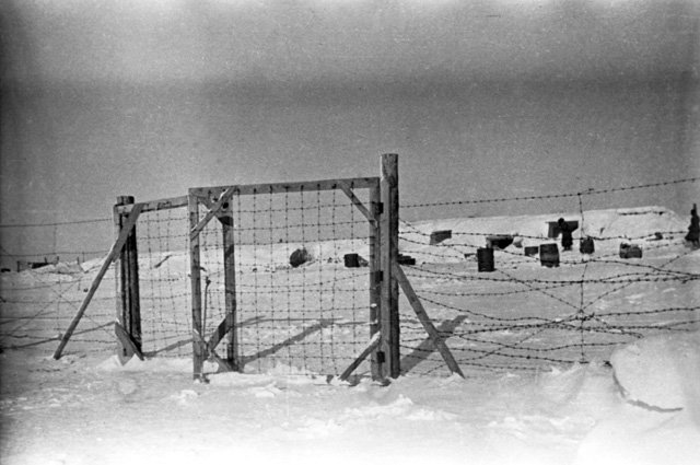 Концлагерь советских военнопленных «Дулаг-205» в селе Алексеевка под Сталинградом.