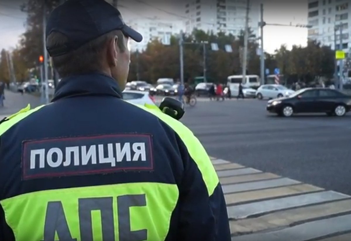 В Челябинской области водитель иномарки насмерть сбил дорожных рабочих