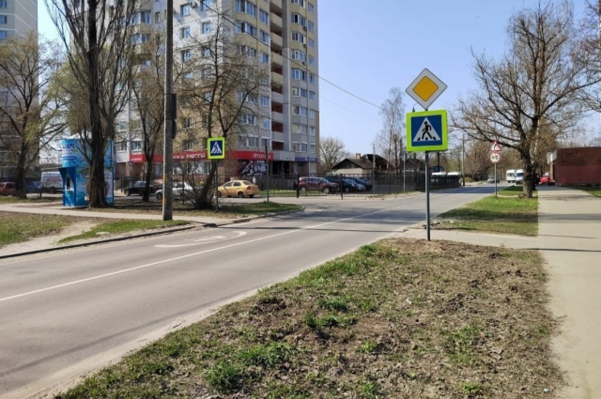 После ДТП с ребенком в Брянске обустроили новый переход на улице Орловской