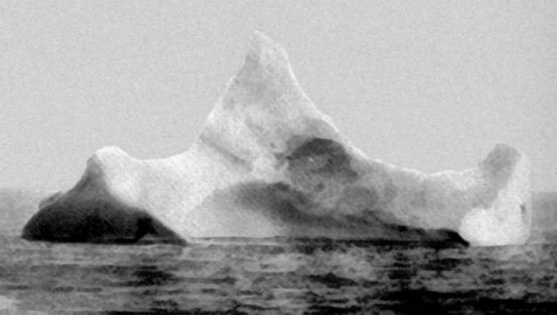 Айсберг, с которым, предположительно, столкнулся «Титаник».