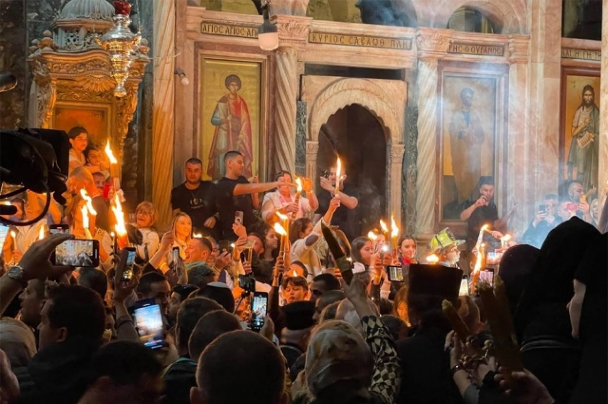 Благодать огня. Репортаж из храма Воскресения Христова в Иерусалиме
