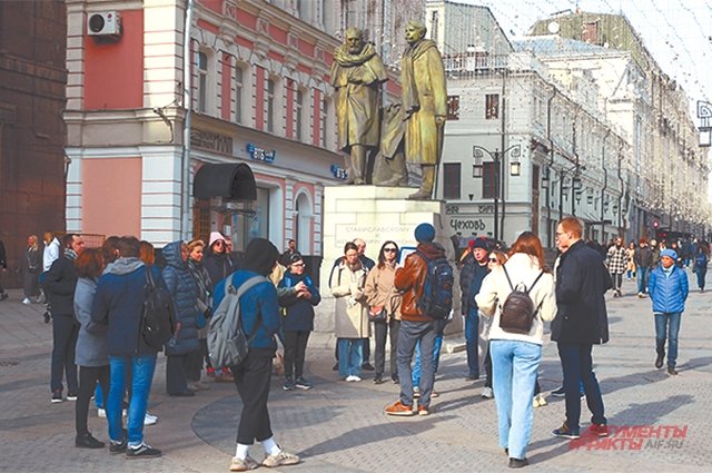 Особенно будет интересно посетить памятники архитектуры, которые впервые откроются после реставрации.