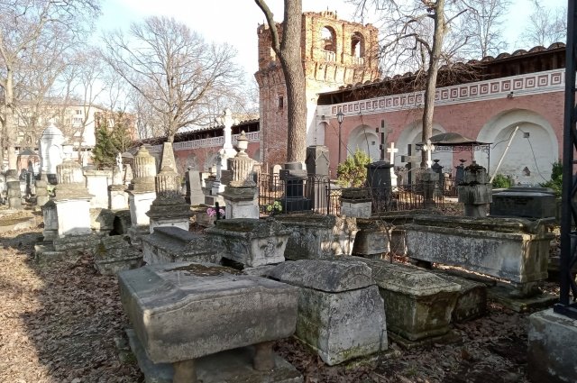 Кладбище, донской монастырь, Москва