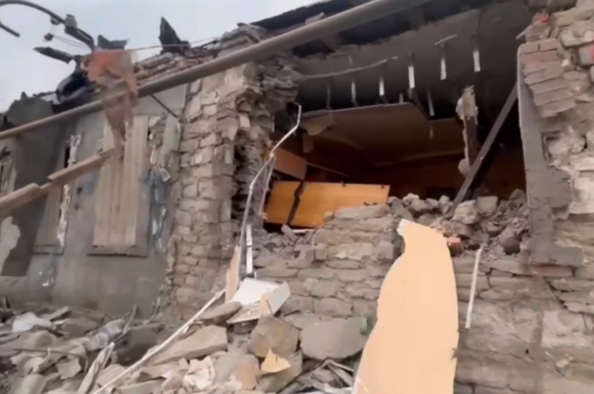 В Донецке снаряд ВСУ попал в здание школы
