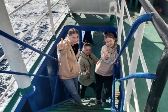 Первые школьники с Курил побывали на Сахалине с экскурсией.
