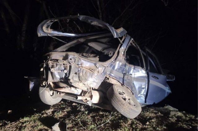 В Приморье в ДТП с двумя иномарками погибли двое подростков.