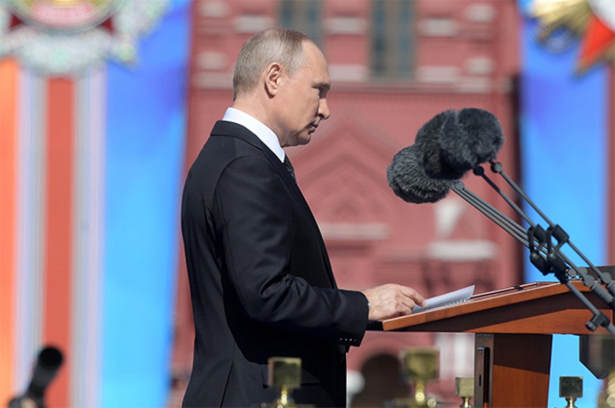 Песков: Путин выступит с речью на Параде Победы на Красной площади