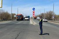 Приезжающих на кладбища автомобилистов Оренбуржья попросили соблюдать ПДД.