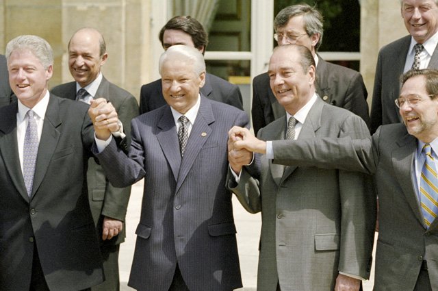 «Ельцинские реформы смели оплоты индустрии, поставили нас в зависимость от Запада»