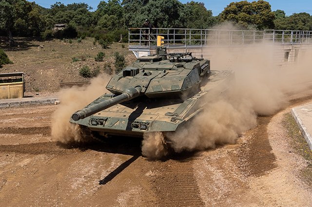 Танк Leopard 2.