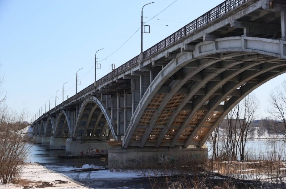 В Бийске из-за погоды перенесли перекрытие коммунального моста