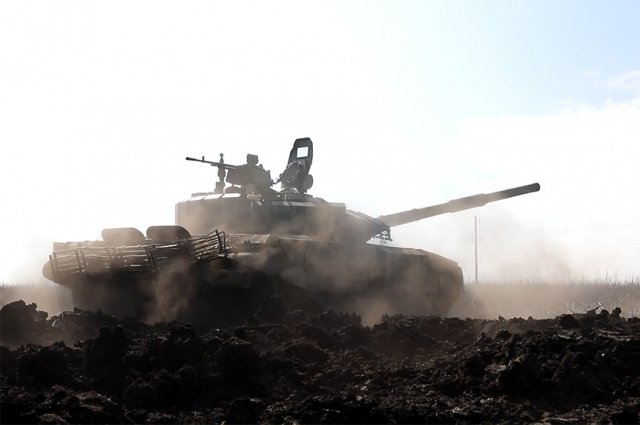 Танкисты в зоне СВО обеспечивают наступление российских войск
