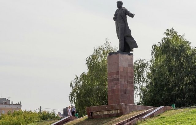 Митинг состоится у памятника Муллануру Вахитову. 