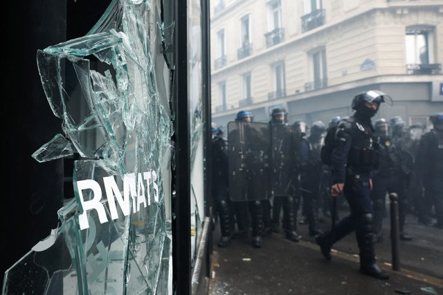 Общенациональные протесты во Франции