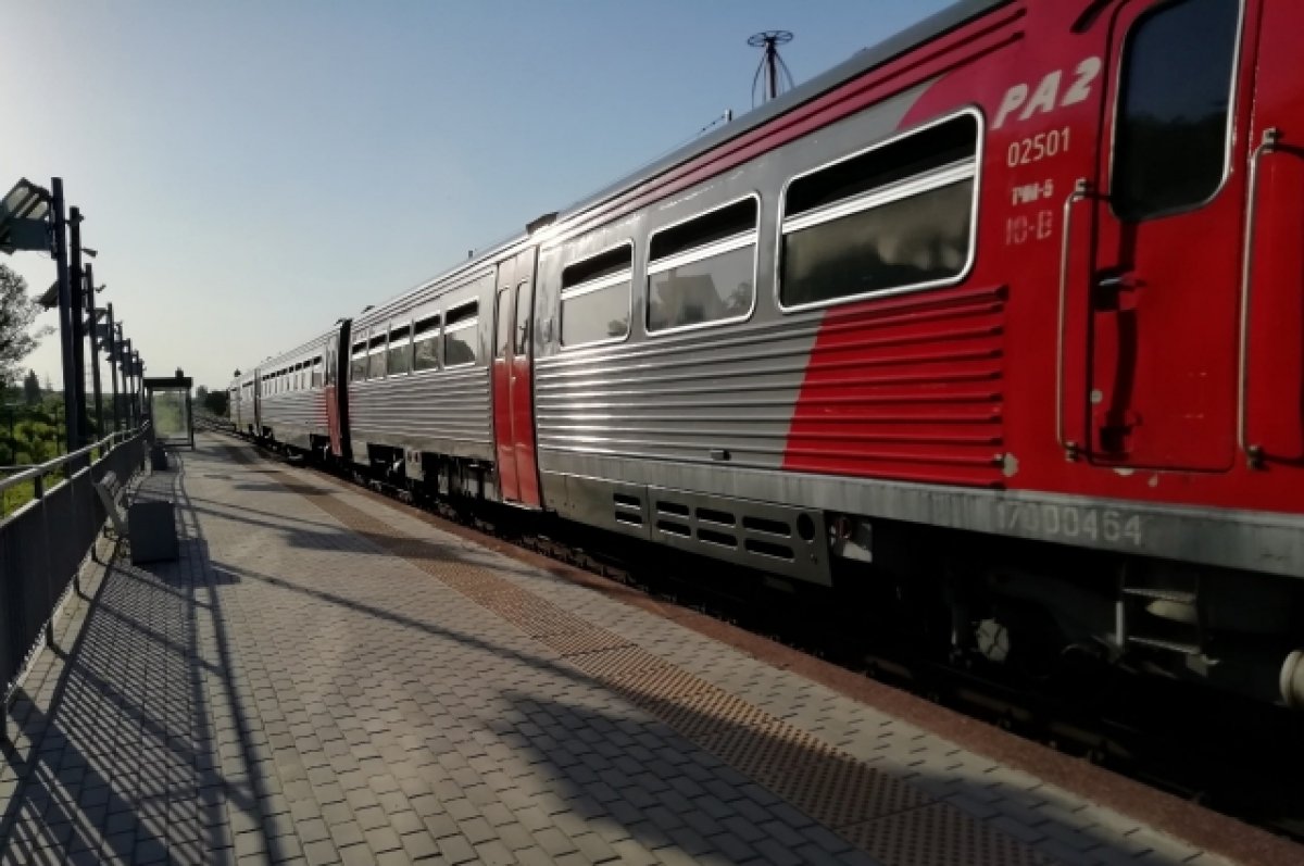 В Брянской области восстановили движение поездов на перегоне Унеча-Рассуха
