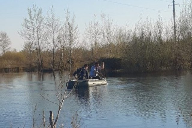 В Новоорском районе из водоёма извлекли тело утонувшего рыбака