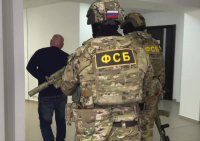 ФСБ задержали украинских агентов, готовивших покушения на Сергея Аксёнова и других высокопоставленных чиновников Крыма.