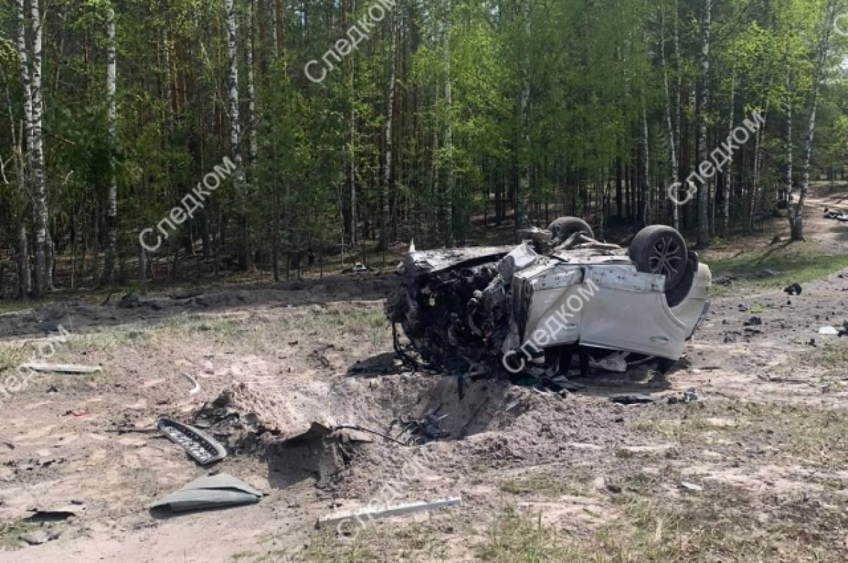 В Сети появились первые кадры с места взрыва автомобиля Захара Прилепина