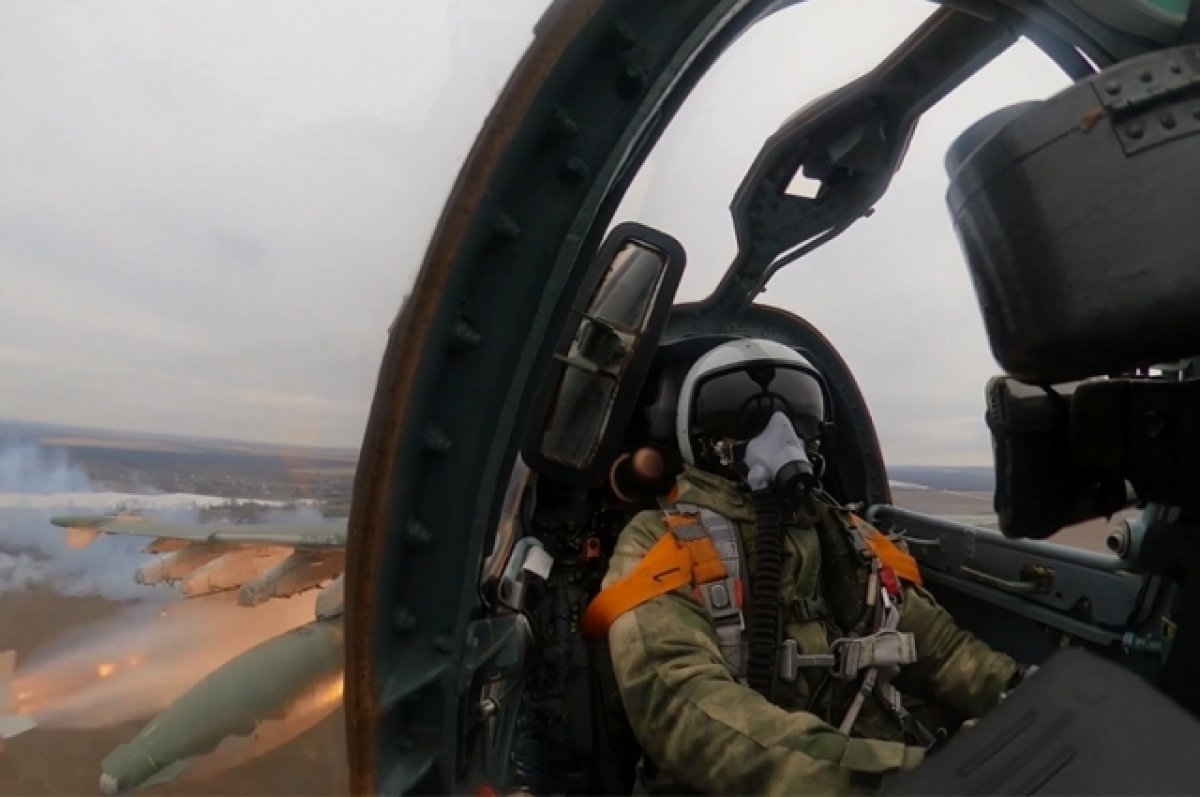Минобороны РФ сообщило о возвращении из плена трех военных летчиков