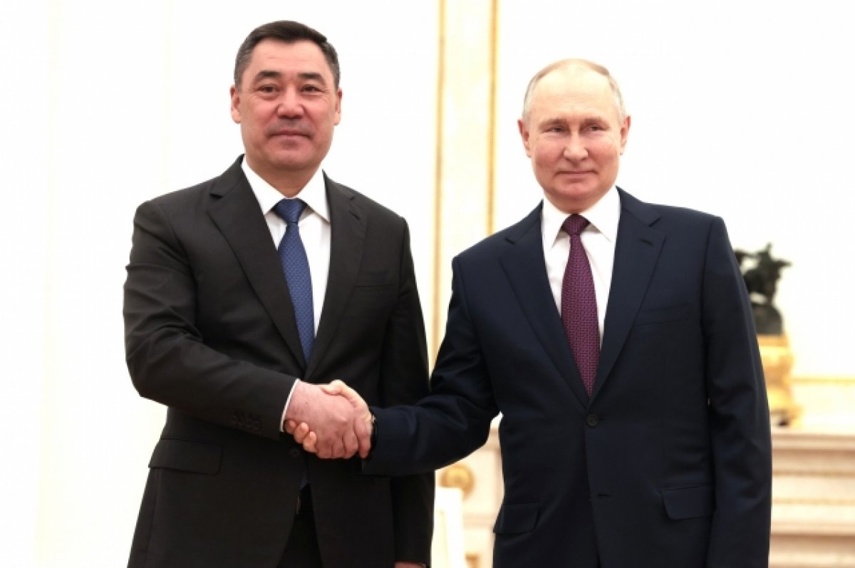 Путин и Жапаров отметили важность развития военных объектов в Киргизии