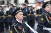 Открыли парад барабанщики филиала Нахимовского военно-морского училища, задавшие ритм и чёткость другим парадным расчётам.