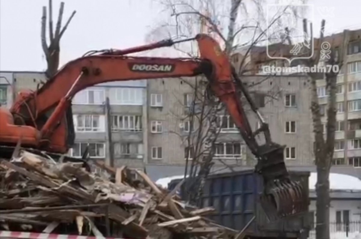 В Кировском районе Томска сносят незаконные сараи | АиФ Томск