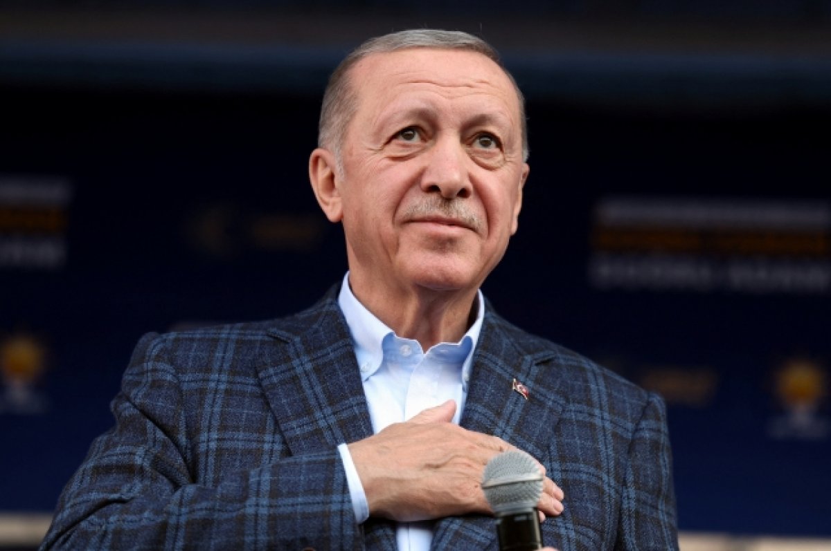 Эрдоган обратился к турецкому народу с призывом дождаться итогов выборов