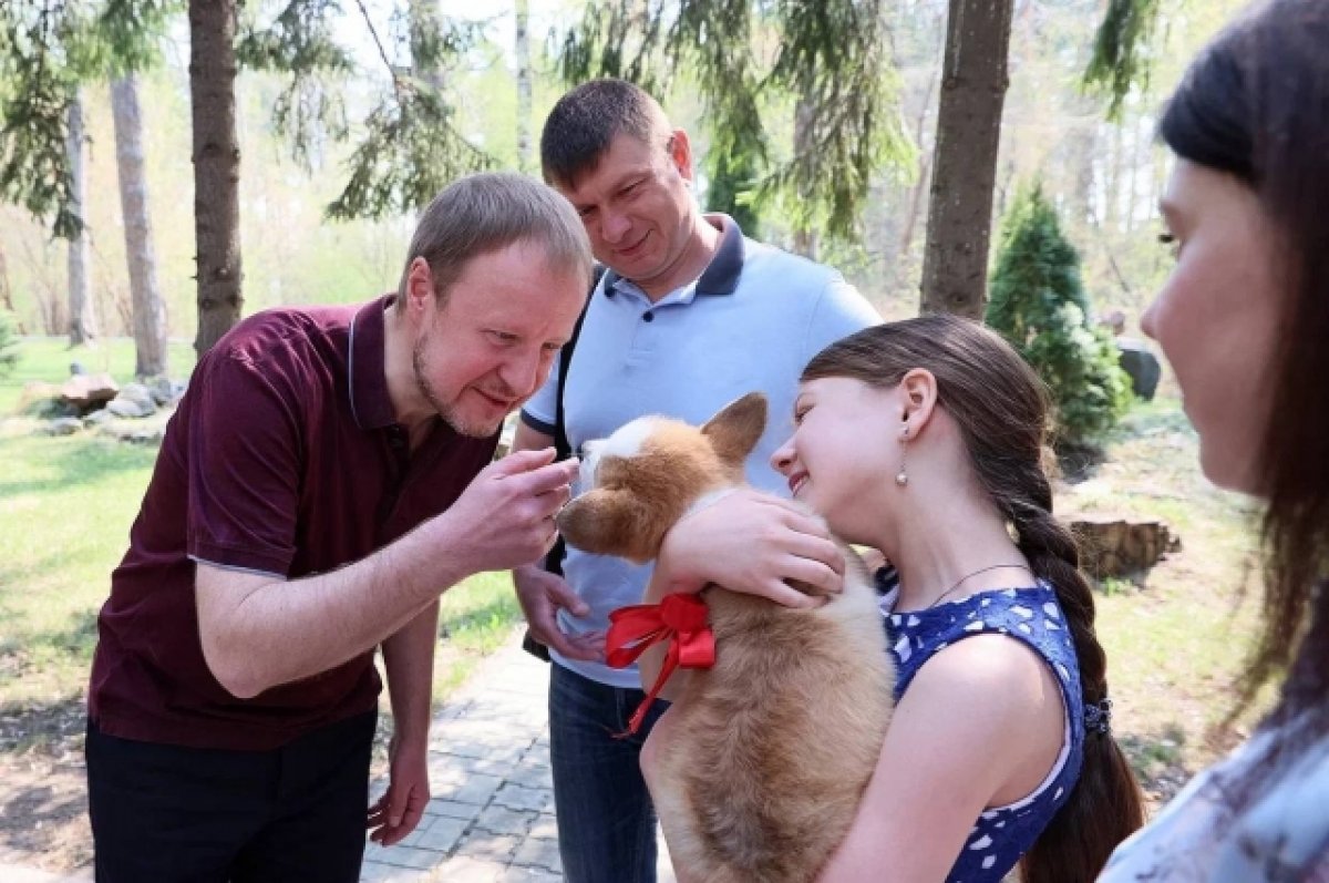 Девочка из Рубцовска написала письмо президенту и получила щенка в подарок