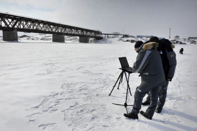 Измерение вибраций моста на реке Норильская