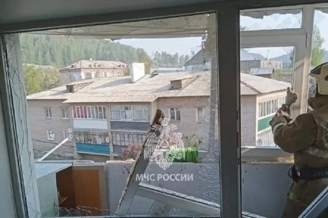 Разгерметизация самогонного аппарата повредила балкон на Южном Урале