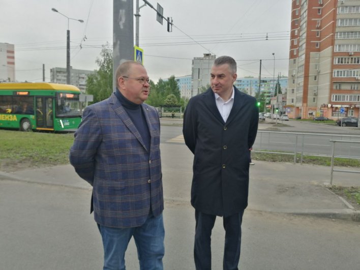 По словам директора Уфимского трамвайно-троллейбусного завода Дениса Рассадникова, машина сделана на базе кузова Минского автозавода.  