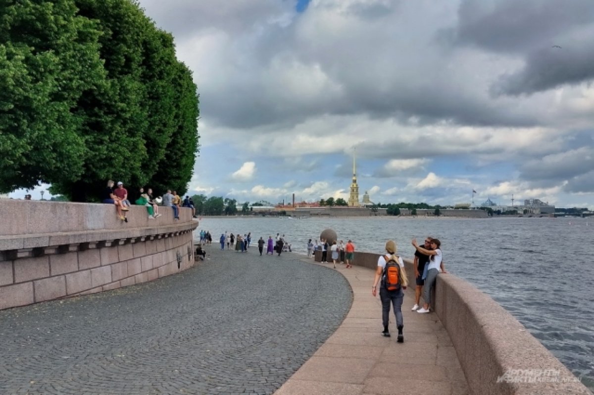 В Санкт-Петербурге объявили «желтый» уровень погодной опасности из-за грозы