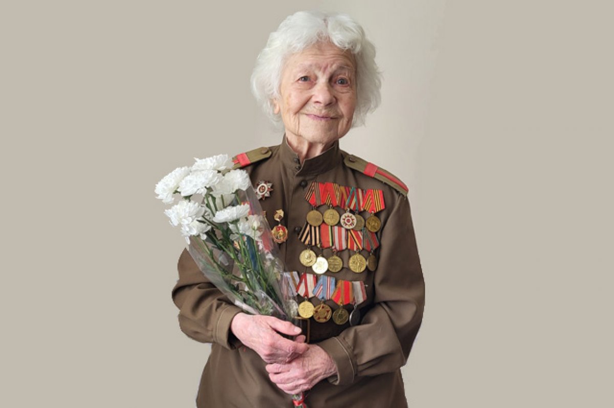 104-летняя ветеран из Красноярска рассказала о том, как продлить молодость  | АиФ Красноярск