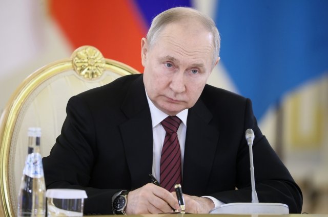 25 мая 2023. Президент РФ Владимир Путин проводит заседание высшего Евразийского экономического совета (ВЕЭС) в расширенном составе в Москве.
