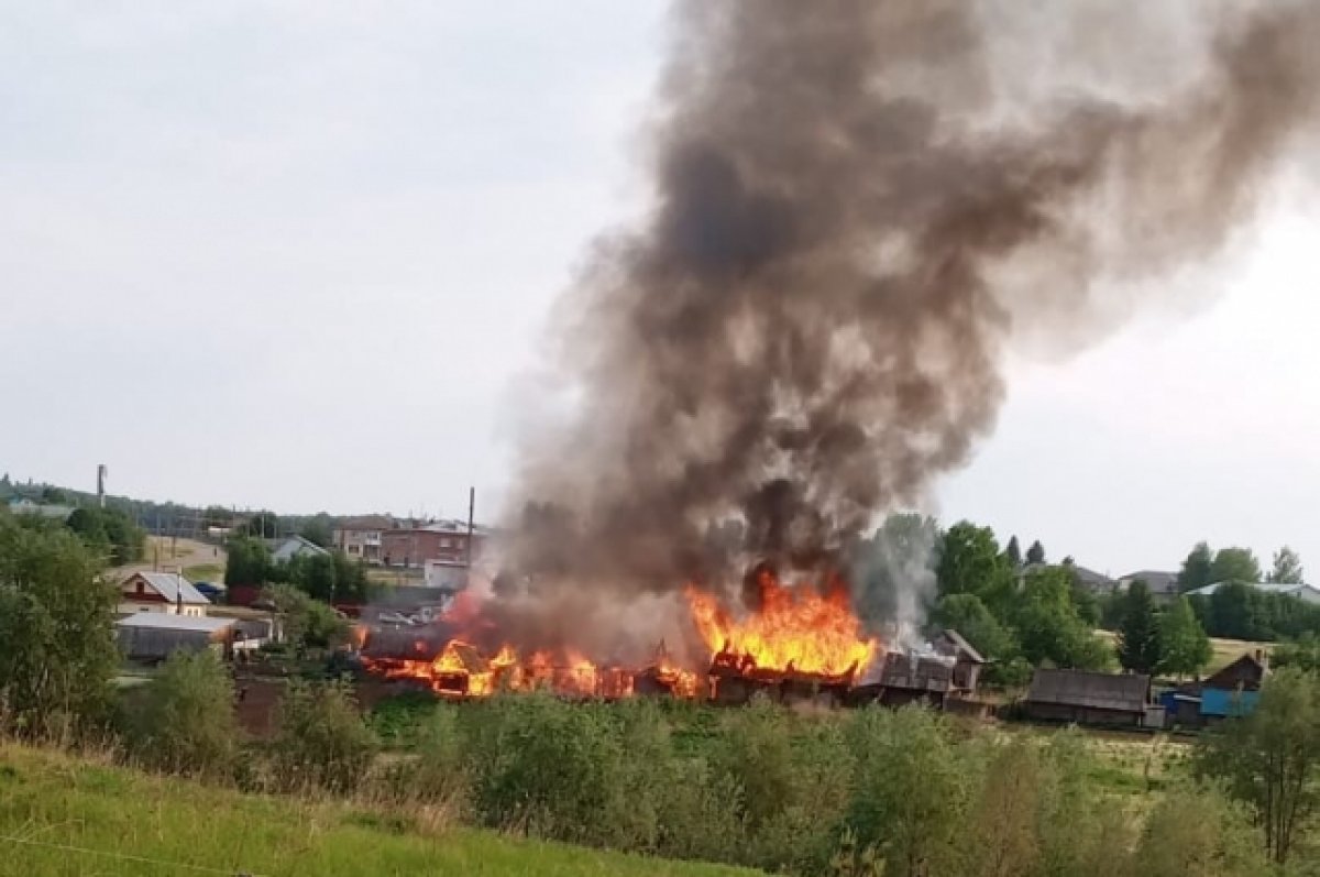 В Башкирском селе сгорели три дома | АиФ Уфа