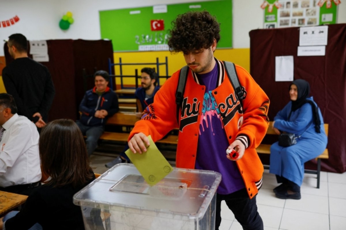 ЦИК Турции отметил высокую активность граждан на выборах президента