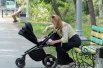 Парк - любимое место для прогулок молодых мам и малышей